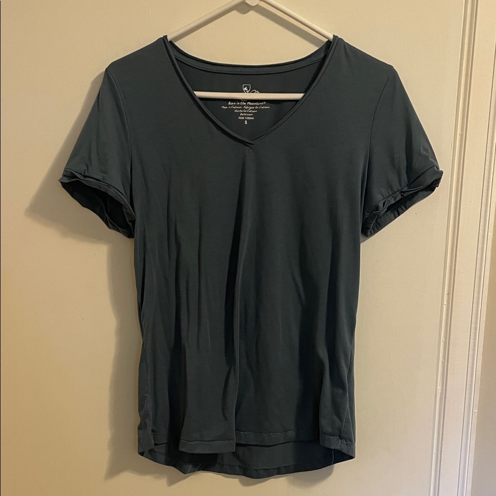 Kuhl V-Neck Short Sleeve Tee